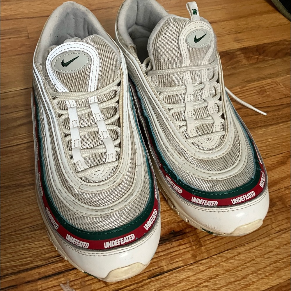 Undefeated Nike 3m shoes